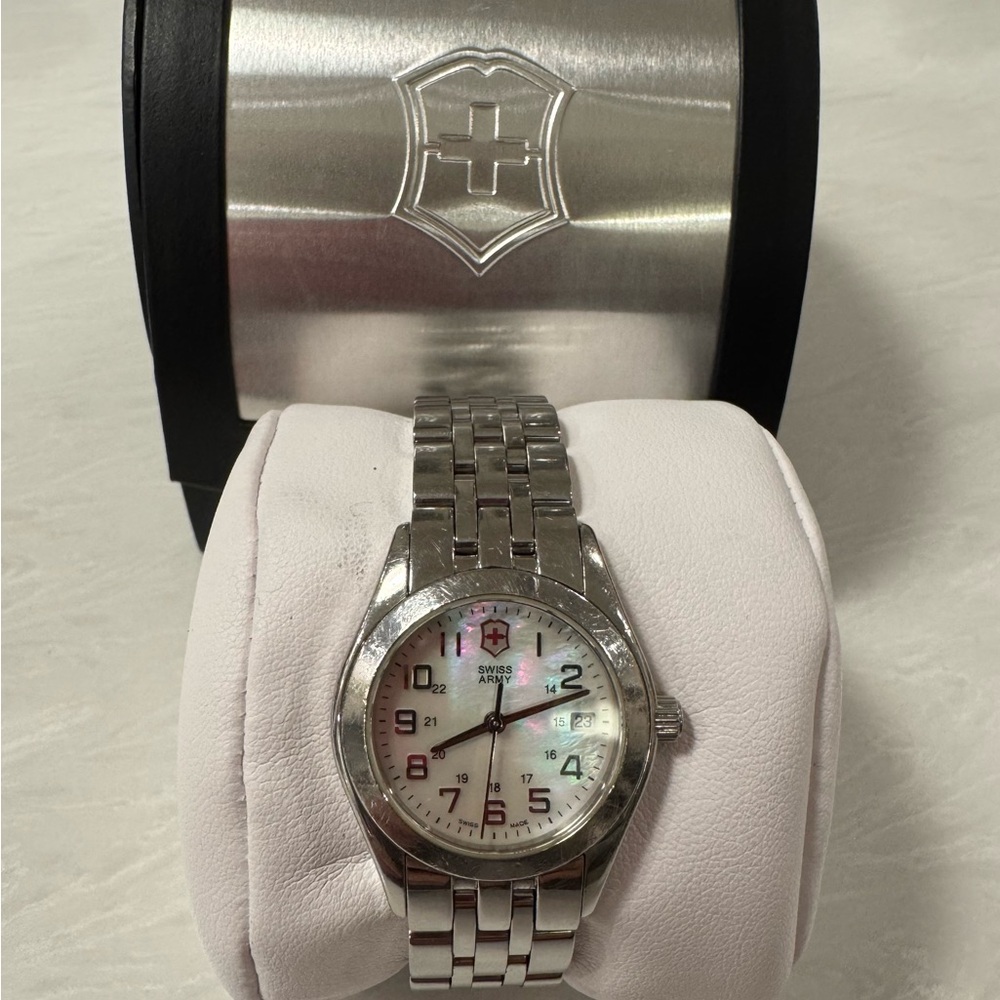 Swiss Army Victorinox Ladies watch mother of pearl face